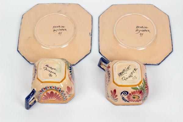 Artcession-Paire de tasses HENRIOT Quimper signées numérotées